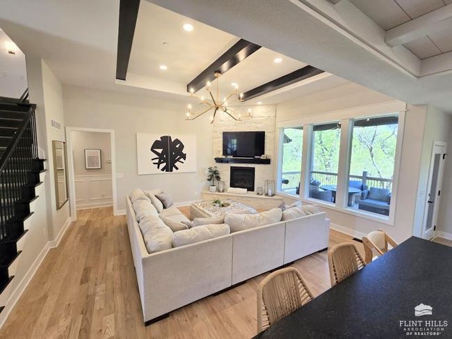 4412 Grande Bluffs Ct, House other with 5 bedrooms, 5 bathrooms and null parking in Manhattan KS | Image 7
