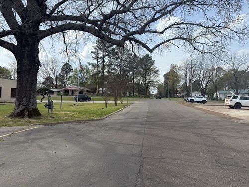 1300 Se Adams St, Idabel, OK, 74745-5239 | Card Image