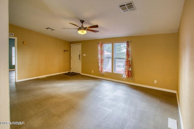 241 Timber Ridge Loop, House other with 3 bedrooms, 2 bathrooms and null parking in Show Low AZ | Image 9