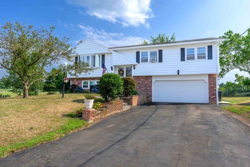 23 Meadow View Rd, New Haven, CT, 06512-4454 | Card Image