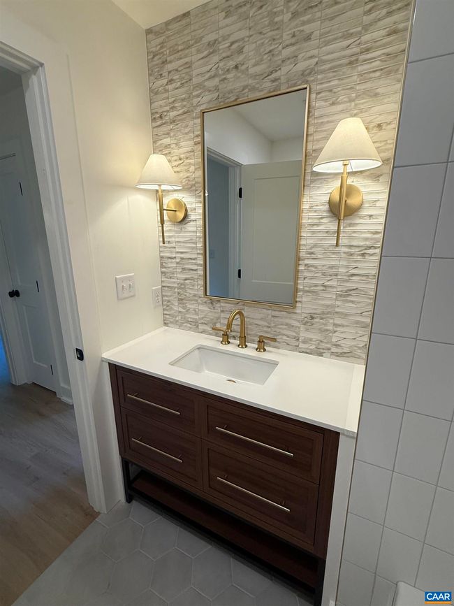 106 Perry Dr, House attached with 2 bedrooms, 1 bathrooms and null parking in CHARLOTTESVILLE VA | Image 22