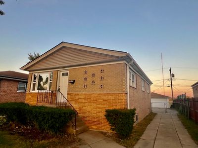 14125 S Manistee Avenue, House other with 3 bedrooms, 1 bathrooms and 8 parking in Burnham IL | Image 3