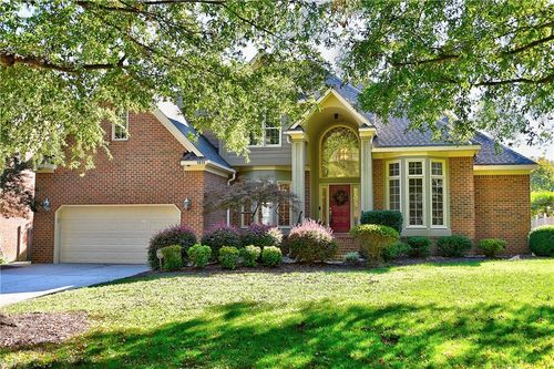1815 Tree Line Rd, Virginia Beach, VA, 23454-2872 | Card Image