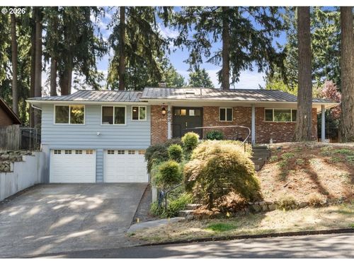823 Nw 60th St, Vancouver, WA, 98663-1113 | Card Image