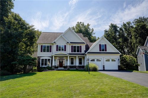 618 Brookstone, Webster, NY, 14580 | Card Image