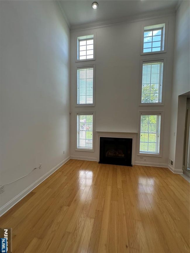 35 Magnolia Way, House attached with 3 bedrooms, 3 bathrooms and null parking in North Haledon NJ | Image 9