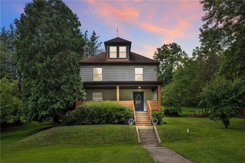 1262 Hancock Ave, Vandergrift, PA, 15690-2071 | Card Image