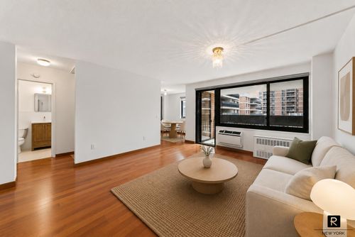 5-a-90 Gold Street, New York City, NY, 10038 | Card Image