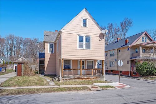 3900 Muriel Ave, Cleveland, OH, 44109-3136 | Card Image