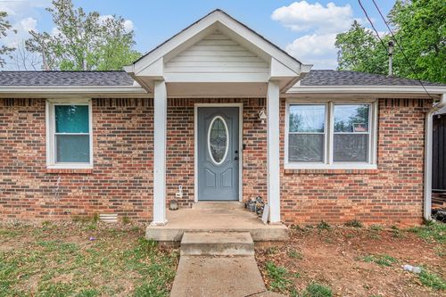 300 Carla Ct, Clarksville, TN, 37043-1831 | Card Image