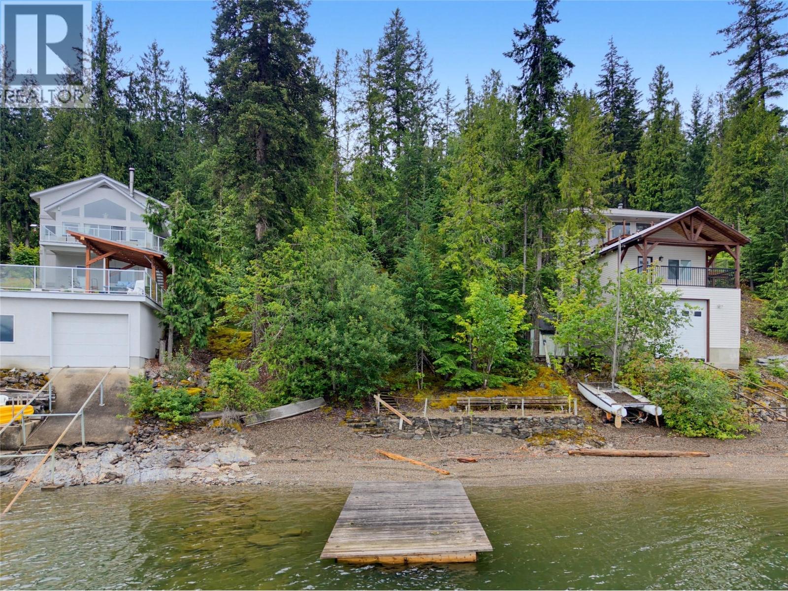 Land in Eagle Bay 4