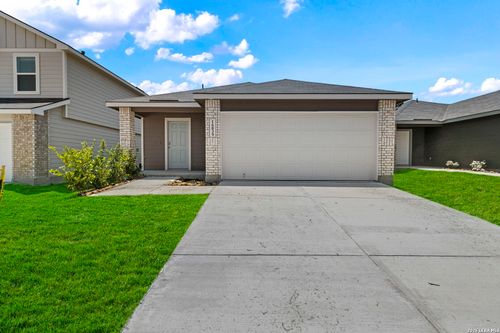 16039 Mahogany Way, Elmendorf, TX, 78112 | Card Image