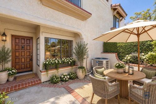 c-460 Country Club Dr, Simi Valley, CA, 93065-0676 | Card Image