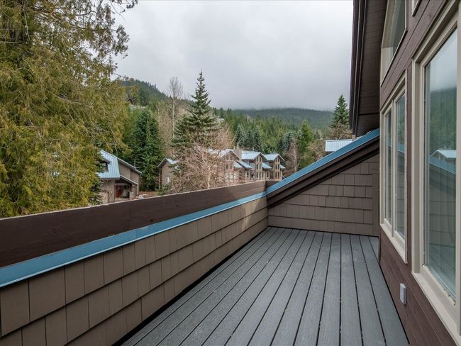 2204 Taylor Way, Townhouse with 4 bedrooms, 3 bathrooms and 2 parking in Whistler BC | Image 19