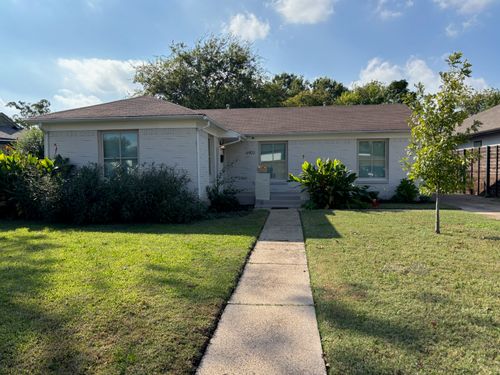 6903 Kenwell St, Dallas, TX, 75209-4839 | Card Image