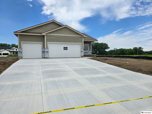11406 N 161st Ave, Bennington, NE, 68007-6425 | Card Image