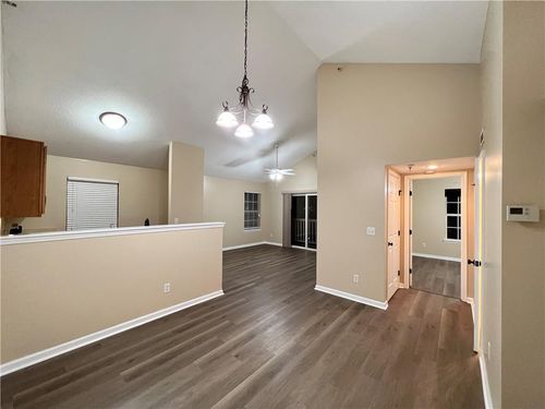 unit-3b-5600 Ne 80th Ter, Kansas City, MO, 64119-7822 | Card Image