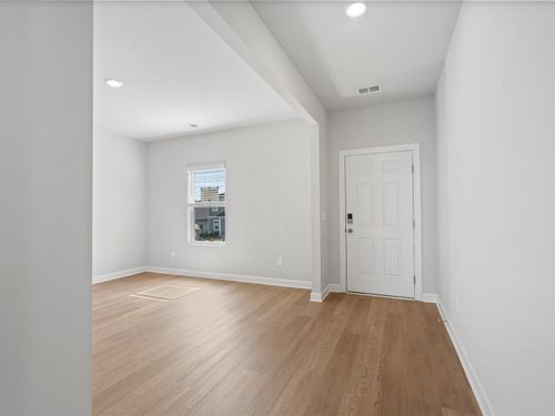 527 Ward Wilson Trl, Duncan, SC, 29334-2044 | Card Image