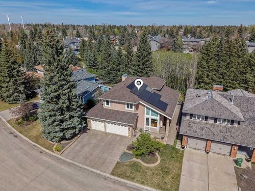 28 Woodacres Way Sw, Calgary, AB, T2W4W3 | Card Image