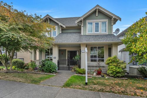 6089 163 B Street, House other with 3 bedrooms, 3 bathrooms and 4 parking in Surrey BC | Card Image