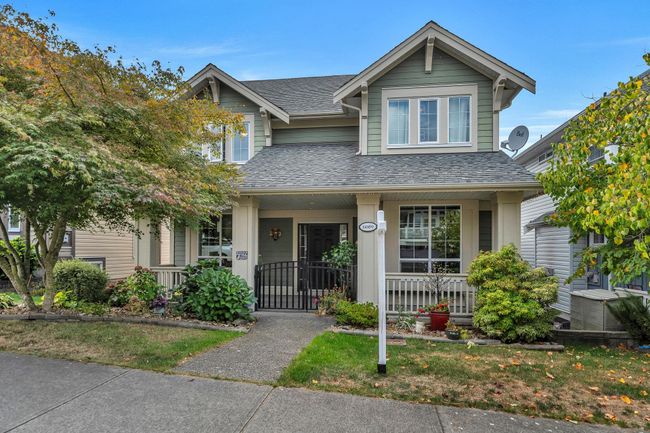 6089 163 B Street, House other with 3 bedrooms, 3 bathrooms and 4 parking in Surrey BC | Image 1