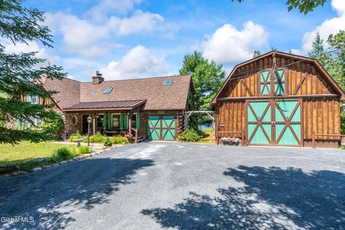 679 Valentine Pond Rd, Pottersville, NY, 12860-2519 | Card Image
