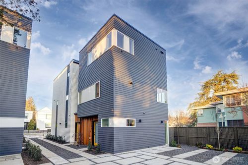 4409 B S Holly St, Seattle, WA, 98118 | Card Image