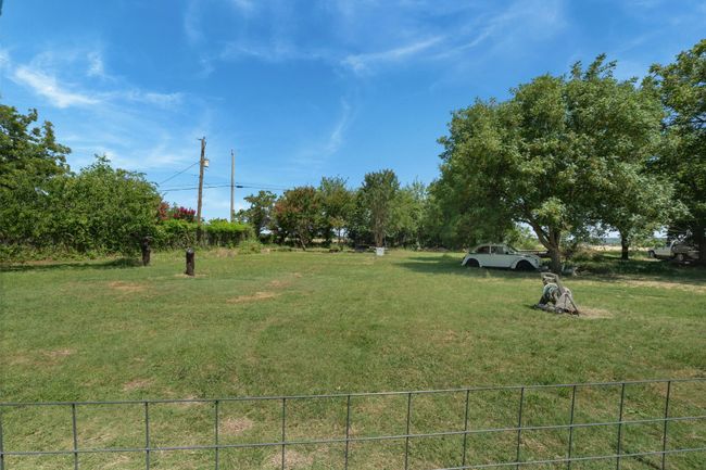 View of yard | Image 32