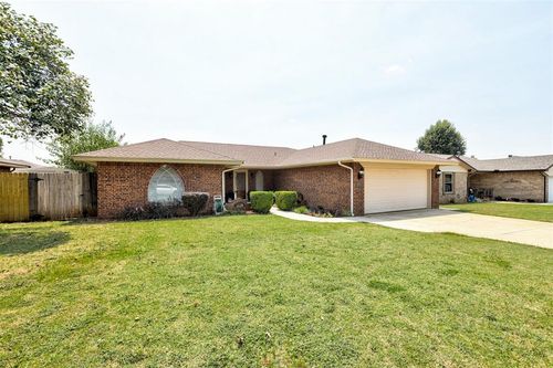 2608 Sw 93rd St, Oklahoma City, OK, 73159-6715 | Card Image