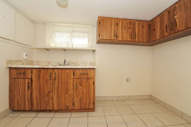 134 Kane Ave, House other with 3 bedrooms, 2 bathrooms and 4 parking in York ON | Image 9