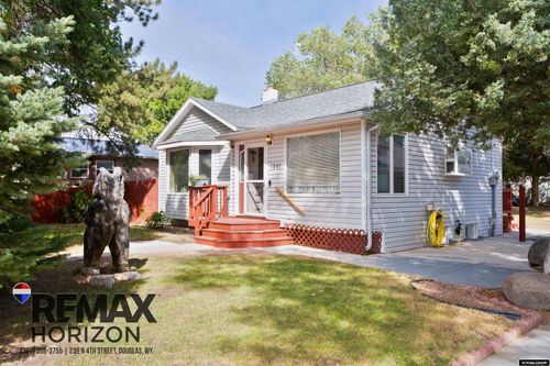 1041 S 5th St, Douglas, WY, 82633-2810 | Card Image