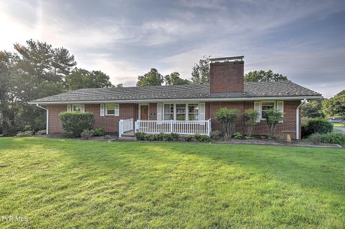 105 Meadowview Dr, Jonesborough, TN, 37659-5731 | Card Image