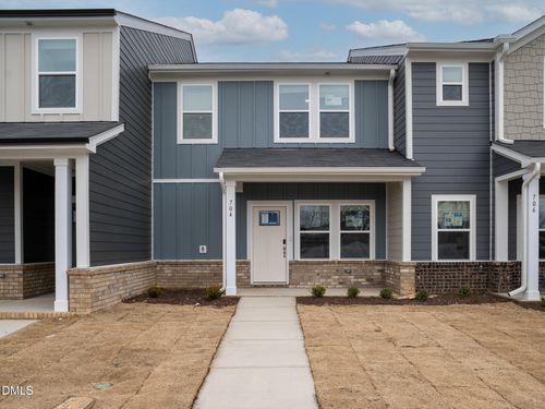 704 Southland Dr, Zebulon, NC, 27597-4703 | Card Image