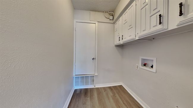 1613 Chesterfield Dr, House other with 3 bedrooms, 2 bathrooms and null parking in Carrollton TX | Image 13