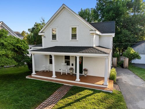 12 Short St, Cohasset, MA, 02025-2208 | Card Image