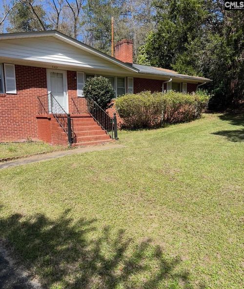 2415 Oak Ln, Camden, SC, 29020 | Card Image