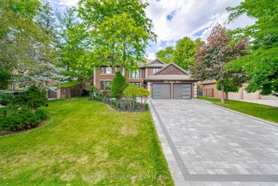 1645 Chesbro Crt, House other with 4 bedrooms, 5 bathrooms and 6 parking in Mississauga ON | Image 2