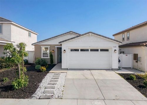 455 E Orchard St, Rialto, CA, 92376-2105 | Card Image