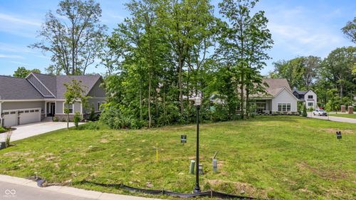 4130 Hartswick Ct, Zionsville, IN, 46077-7790 | Card Image