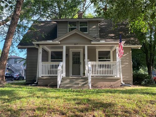 327 W Southside Blvd, Independence, MO, 64055-1209 | Card Image