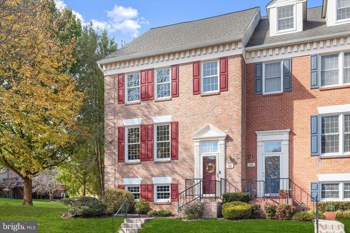 28 Alderman Ct, LUTHERVILLE TIMONIUM, MD, 21093-6702 | Card Image