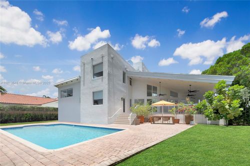 6320 Dolphin Dr, Coral Gables, FL, 33158-1847 | Card Image