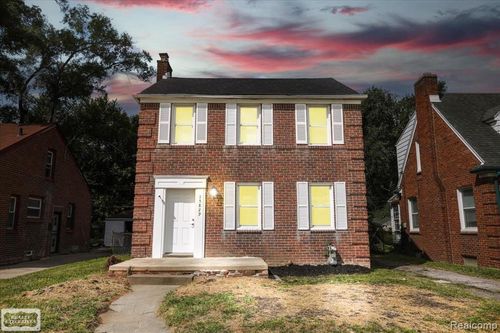 15829 Minock St, Detroit, MI, 48223-1228 | Card Image