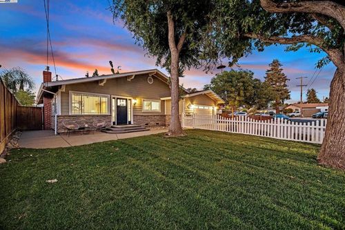 4230 Stanford Way, Livermore, CA, 94550-3462 | Card Image