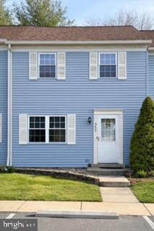 352 Dohner Dr, Lancaster, PA, 17602-3358 | Card Image