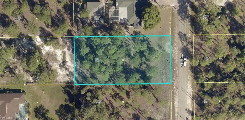 Land in LEHIGH ACRES