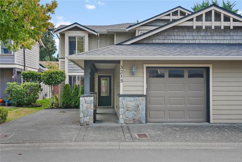 3215 Ernhill Pl, Langford, BC, V9C3N8 | Card Image