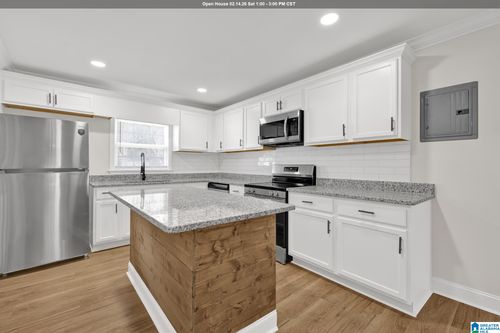 606 W Pine St, Sylacauga, AL, 35150-1966 | Card Image