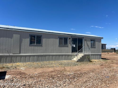 20120 E Horseshoe Ln, Mayer, AZ, 86333-2392 | Card Image