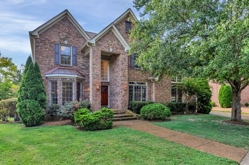 429 Caledonian Ct, Nashville, TN, 37211-7494 | Card Image